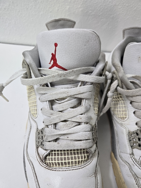 Air Jordan 4 Retro \